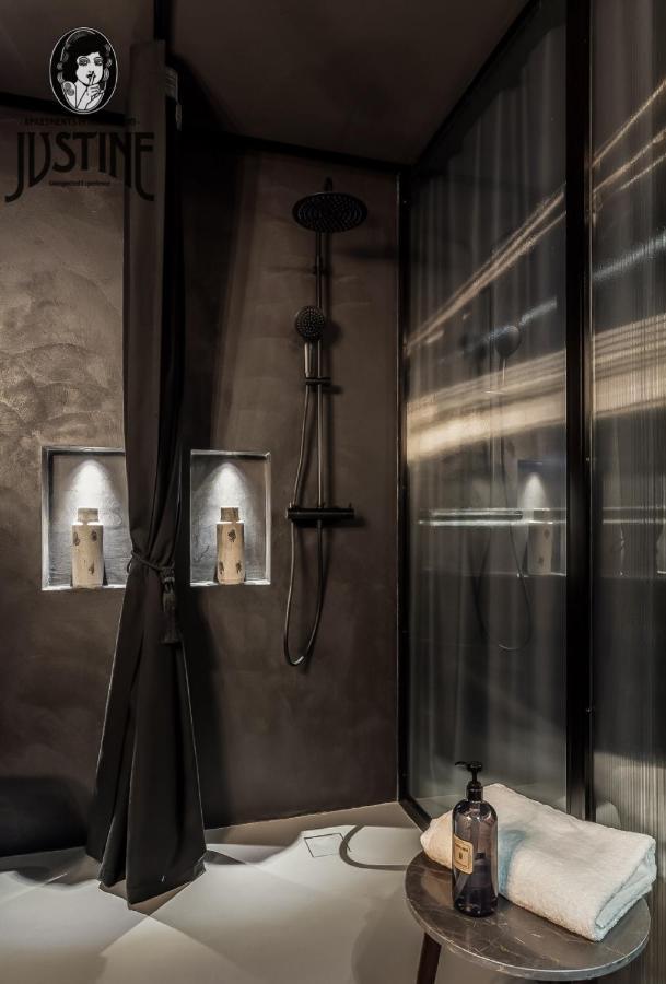 Suite Shibari By Justine Apartments Sobria Elegante Y Pecaminosa Apartamento Turistico En Madrid Rio Exterior foto
